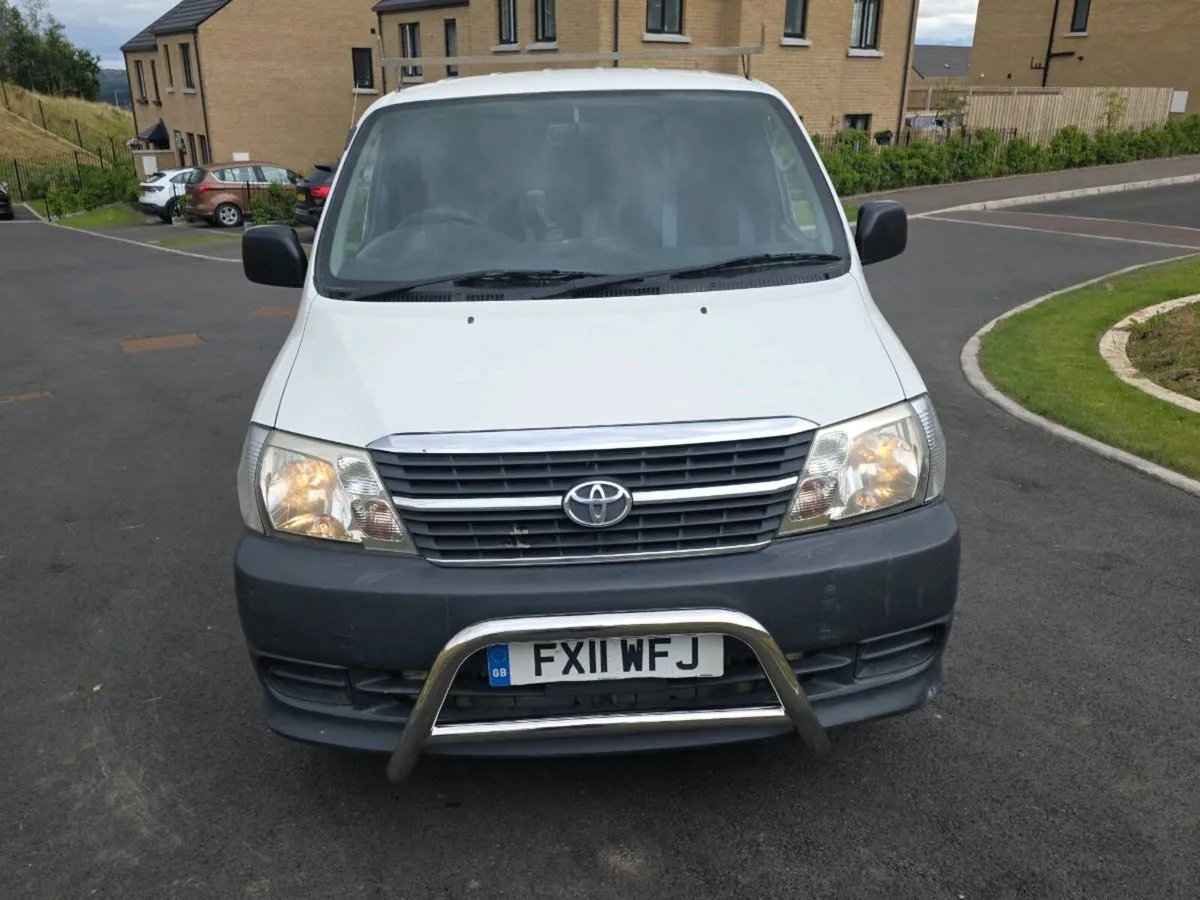 2011 toyota hiace for sale - Image 3