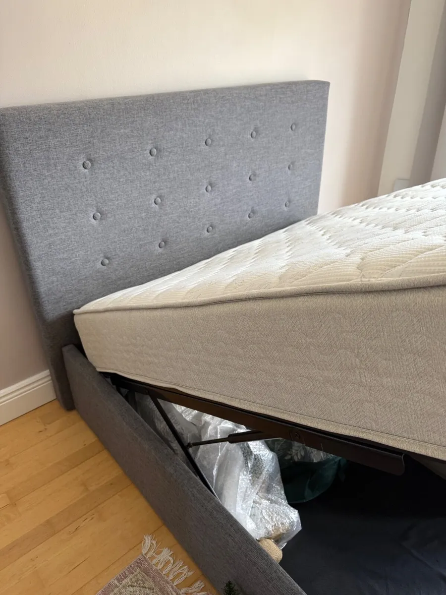 Double  Ottoman bed  with or without mattress - Image 3