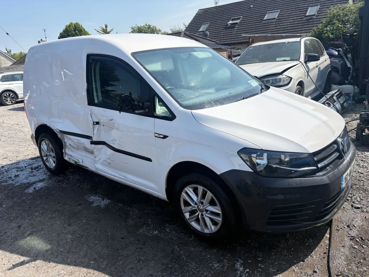 2016 Vw Caddy 2.0 Diesel Driving - Image 2