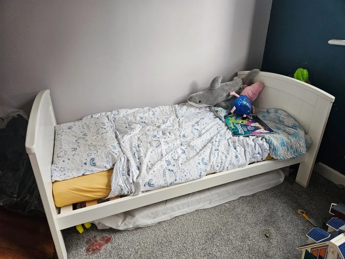 Mamas and Papas Brooke toddler bed - Image 3