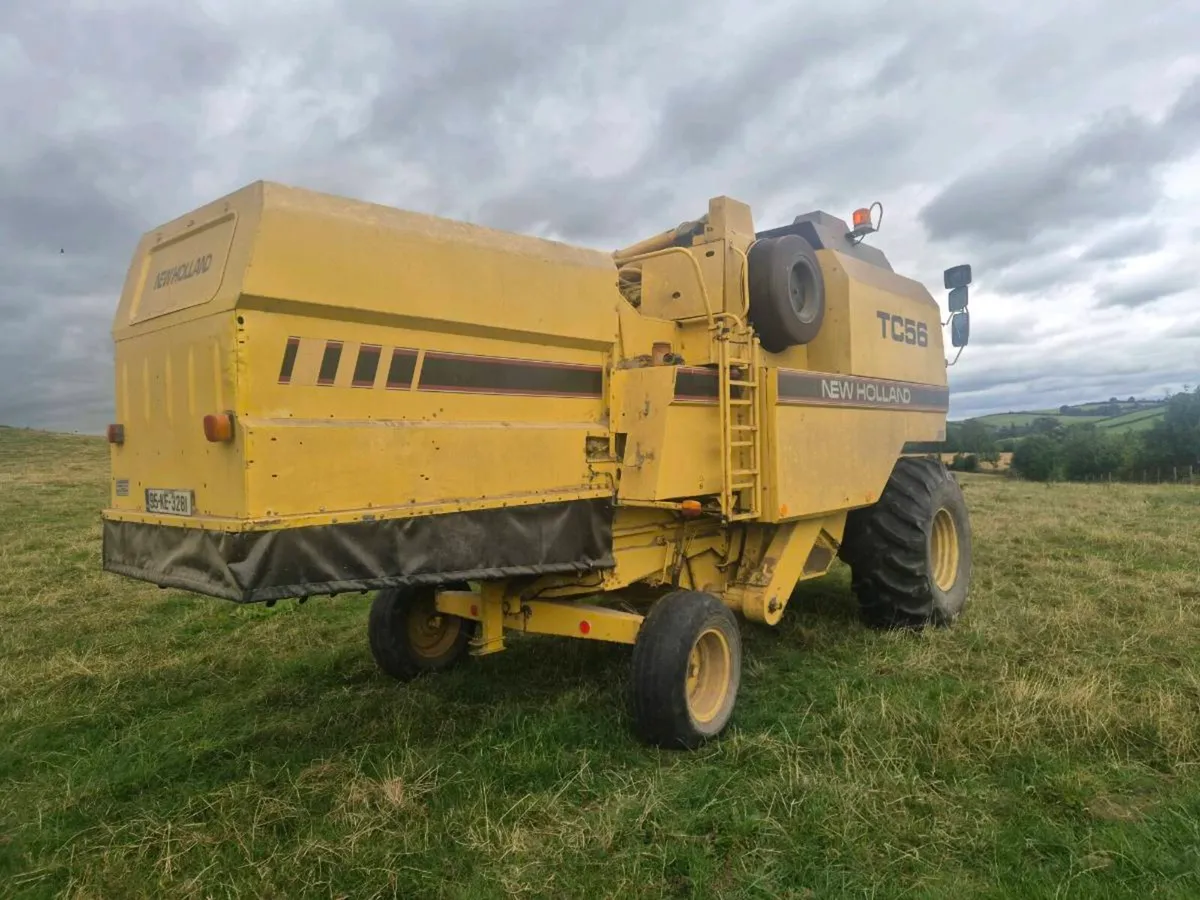 New holland combine - Image 2
