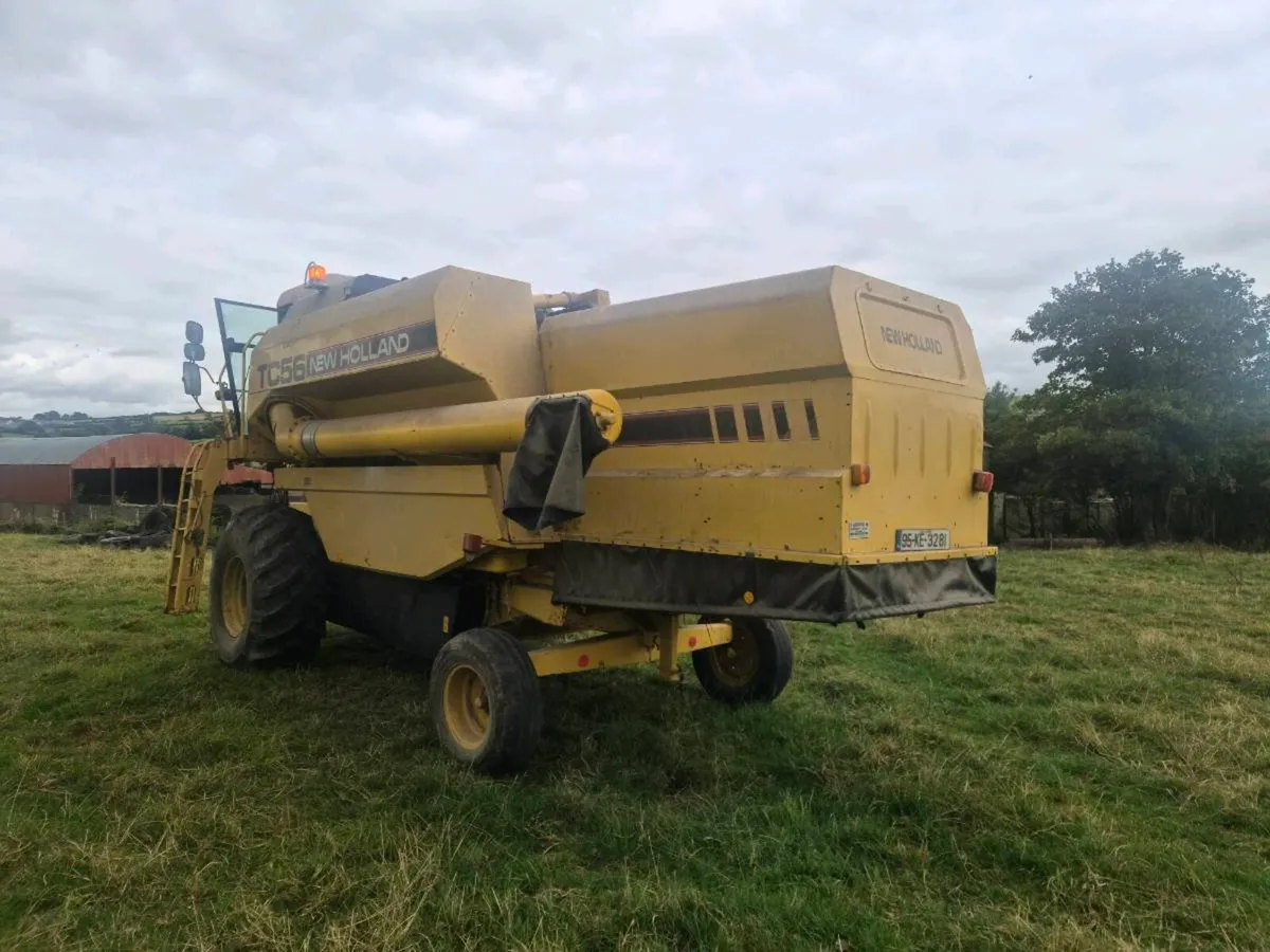 New holland combine - Image 3