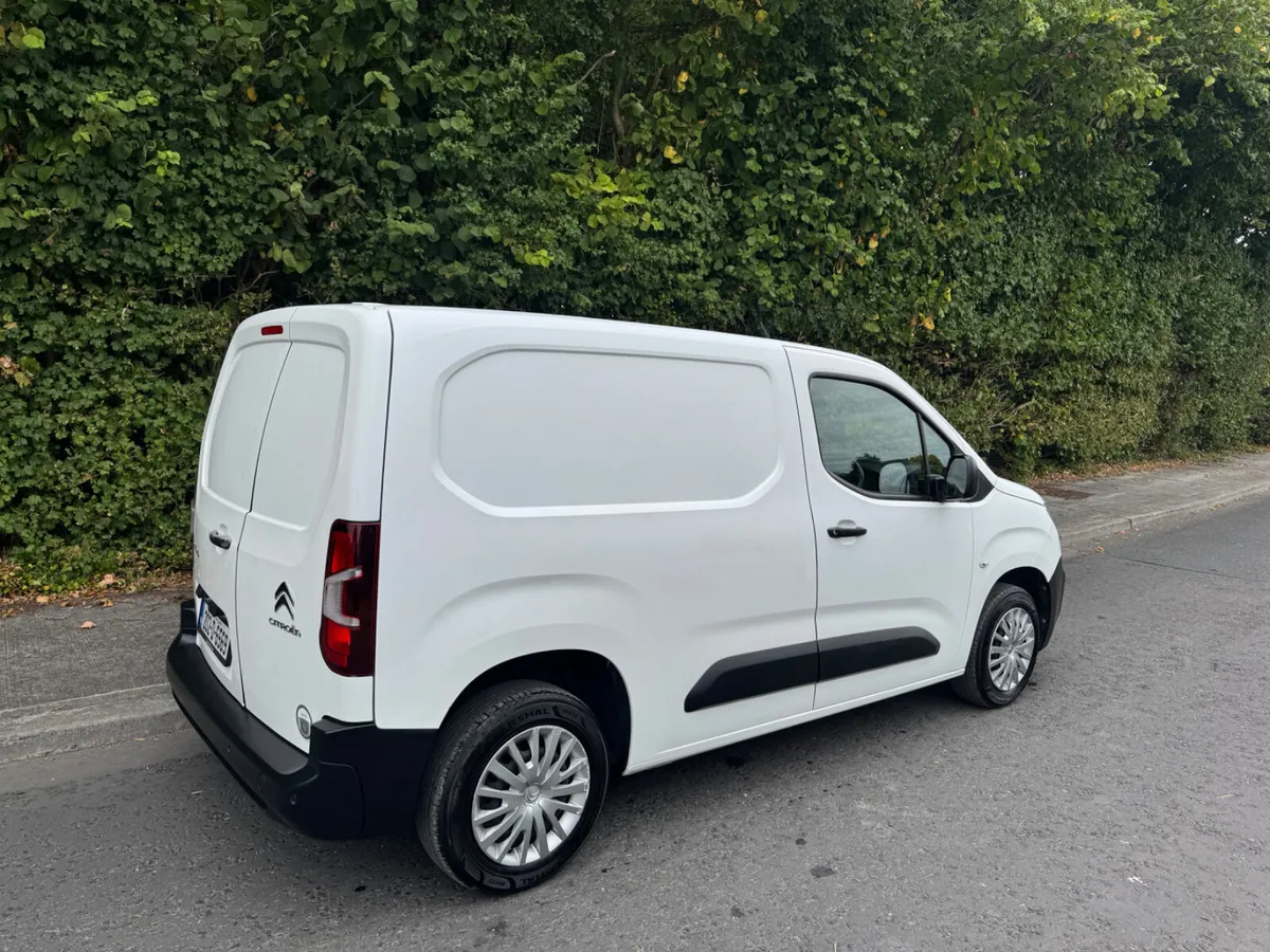 Citroen Berlingo Enterprise (Aircon ) low mileage - Image 3
