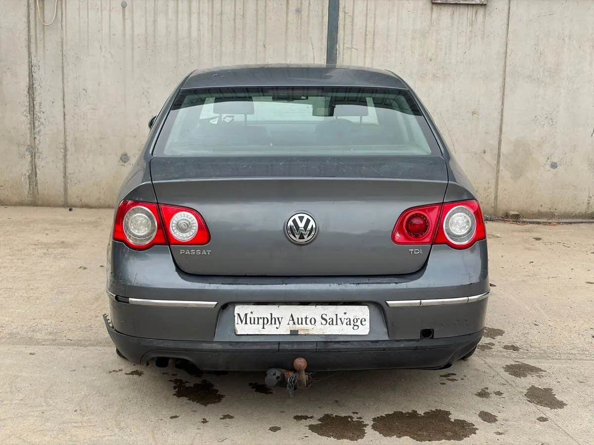 2006 VW Passat parts - Image 3