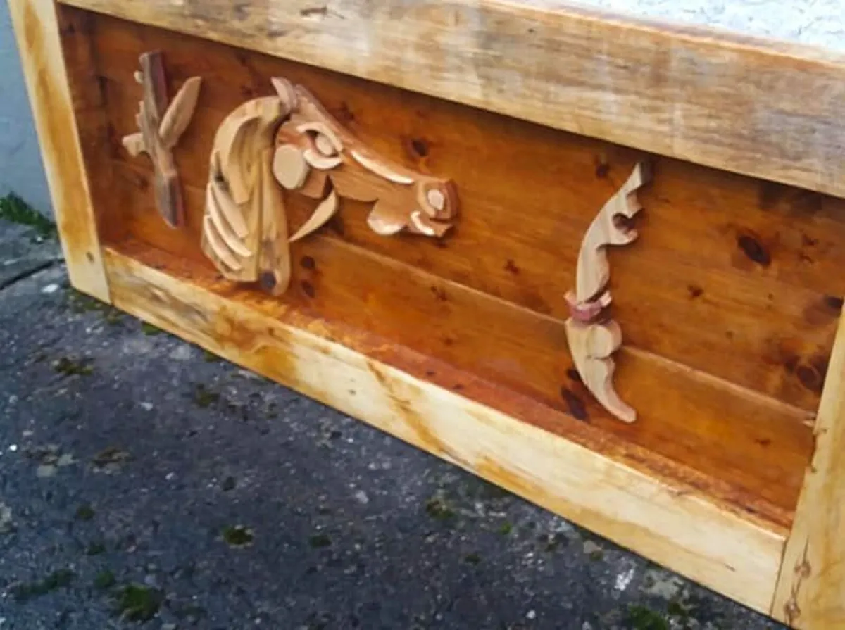 Rustic Horse Head Wood Art Display / Sign - Image 3