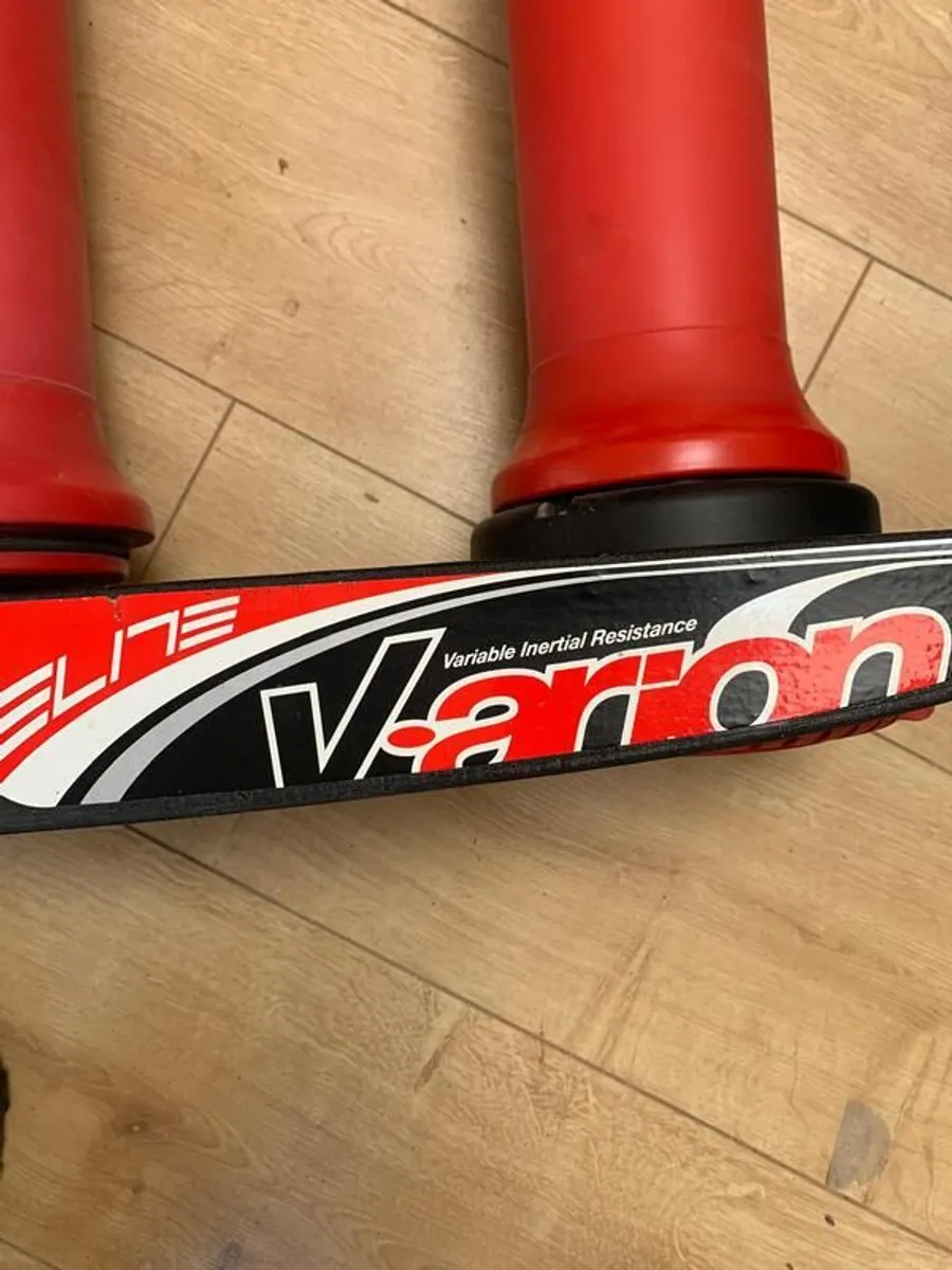 Elite V-Arion Variable Resistance Bike Rollers - Image 1
