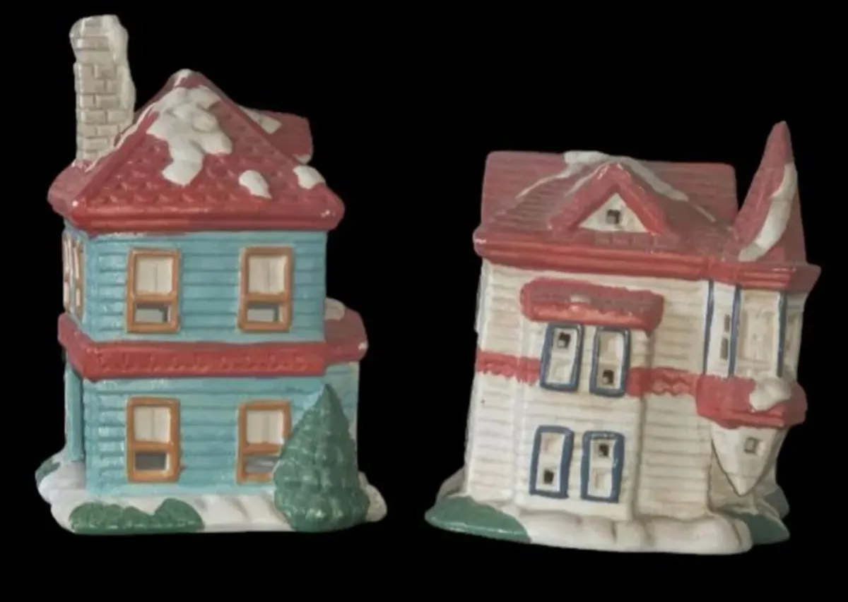 Vintage Village Tea Light Houses (Pair) - Image 2