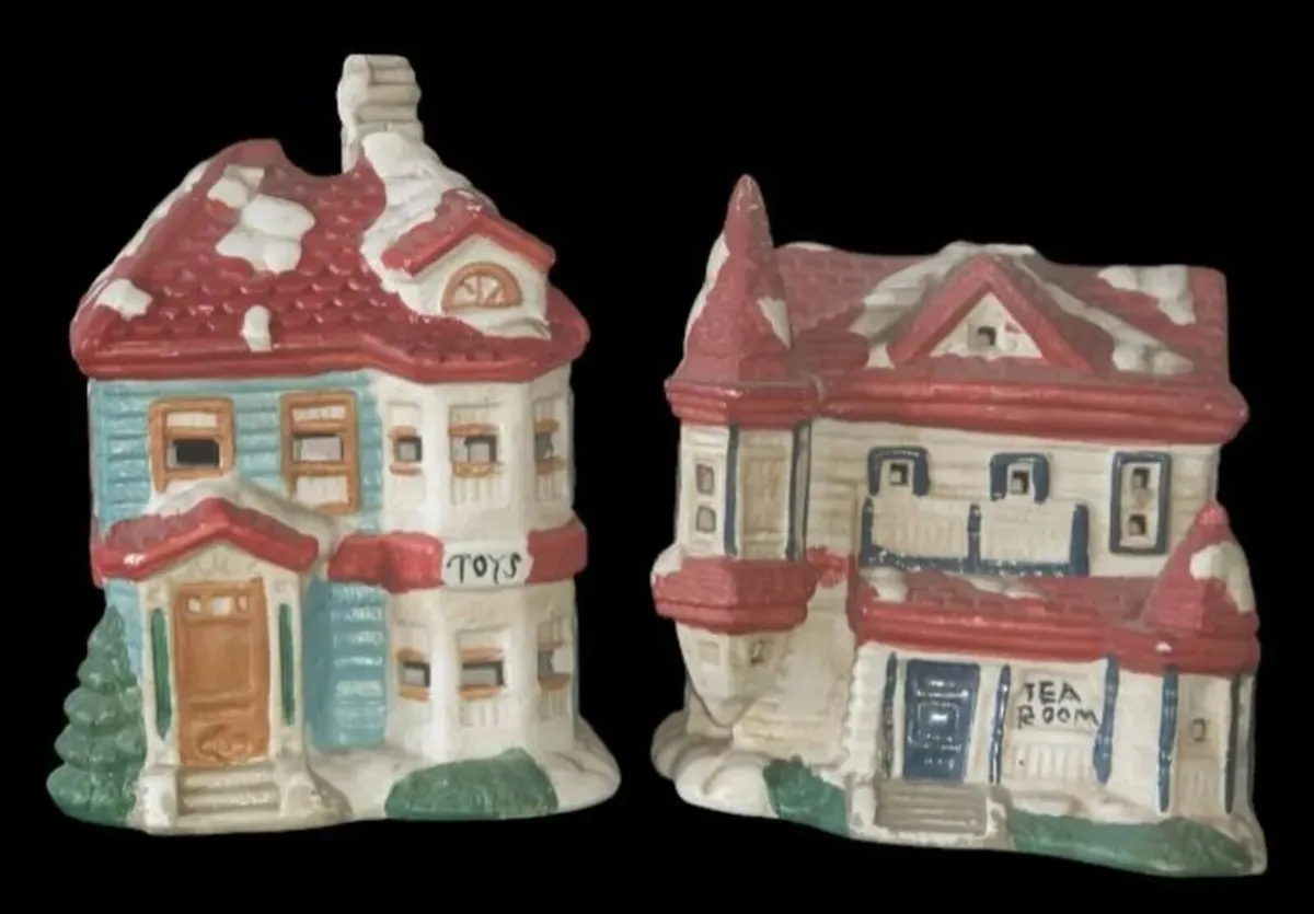 Vintage Village Tea Light Houses (Pair) - Image 4