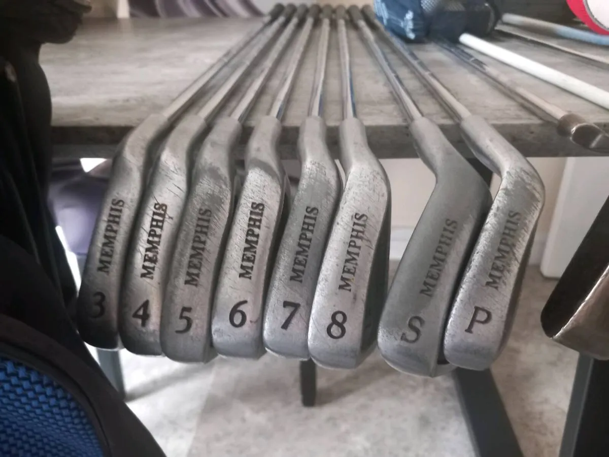 Golf clubs and bag.  Right handed clubs - Image 3