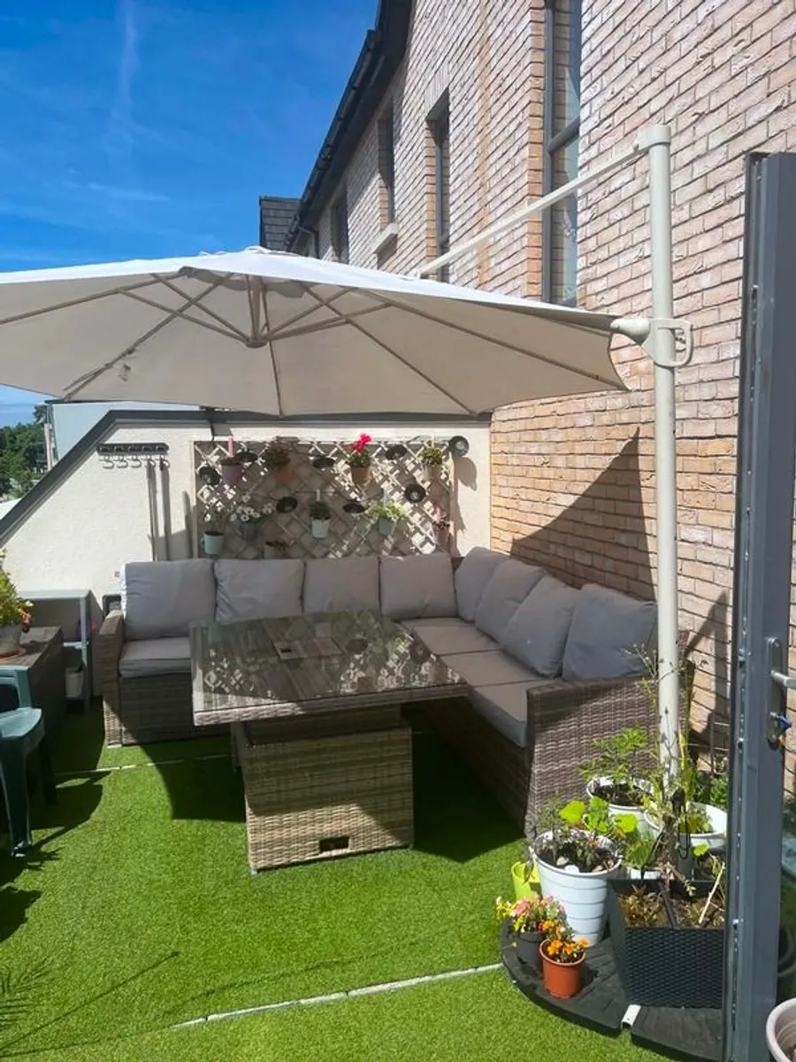 Rattan garden furniture - Image 3
