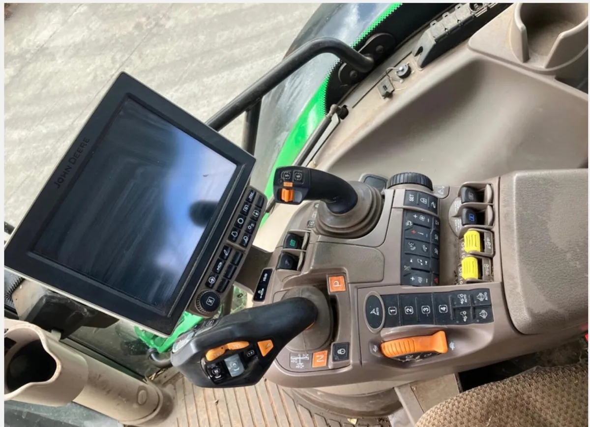 2023 John Deere 6R195 - Image 3