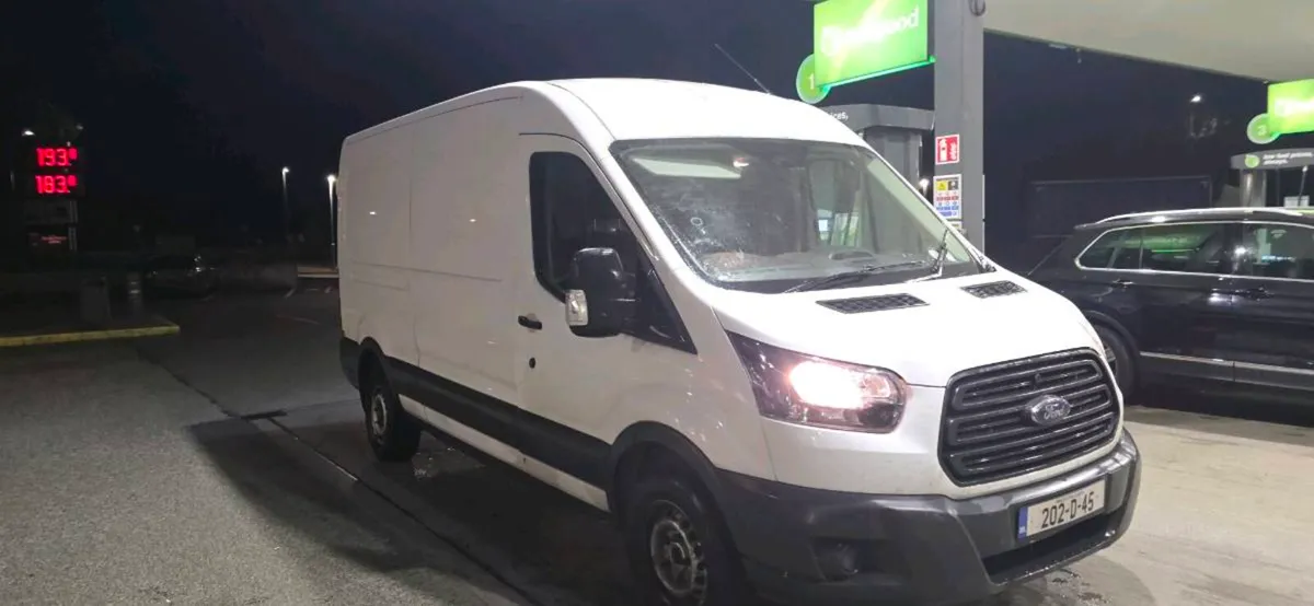 Ford transit 2020 lwb no tested or tax - Image 2
