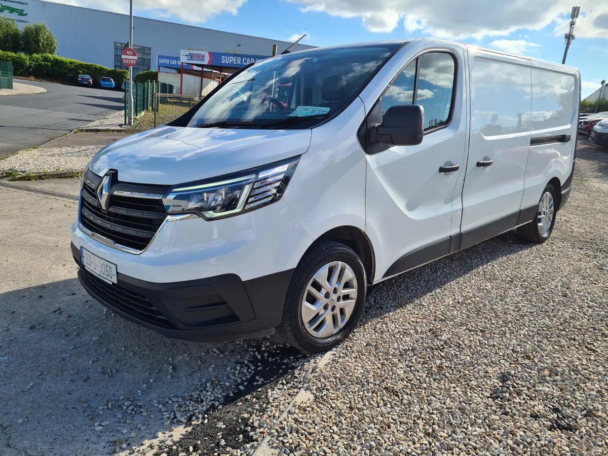 Renault Trafic 2023 - Image 1