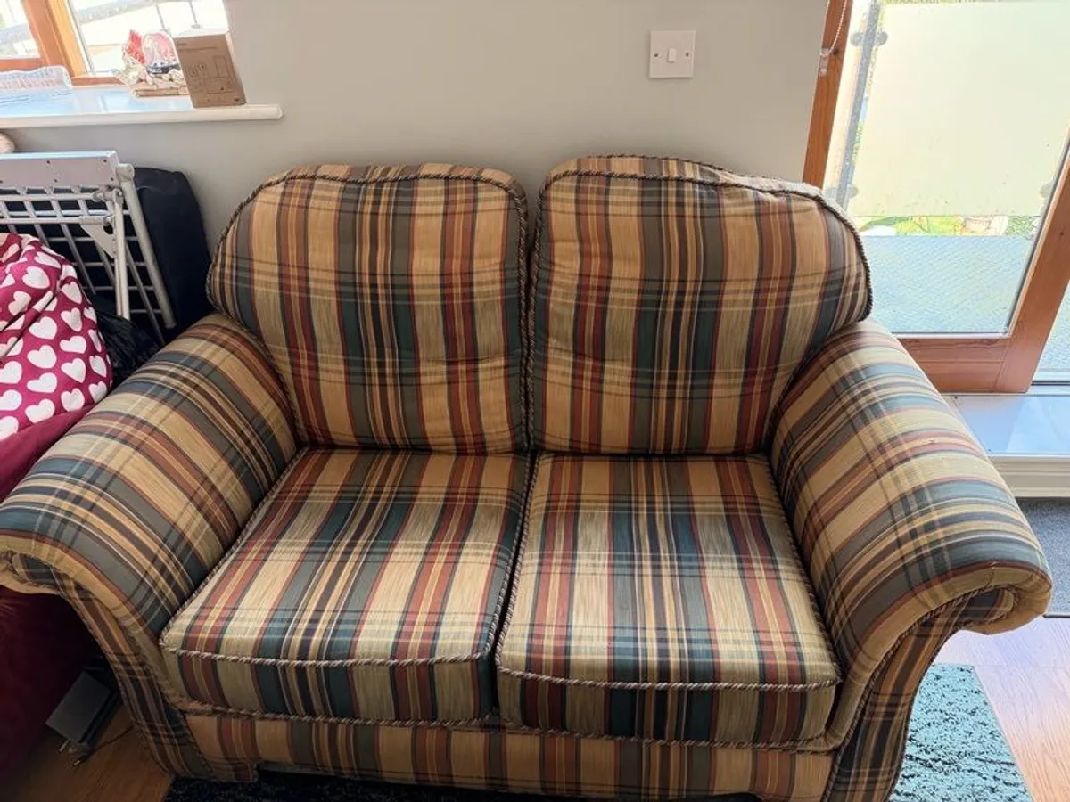 sofa - Image 1