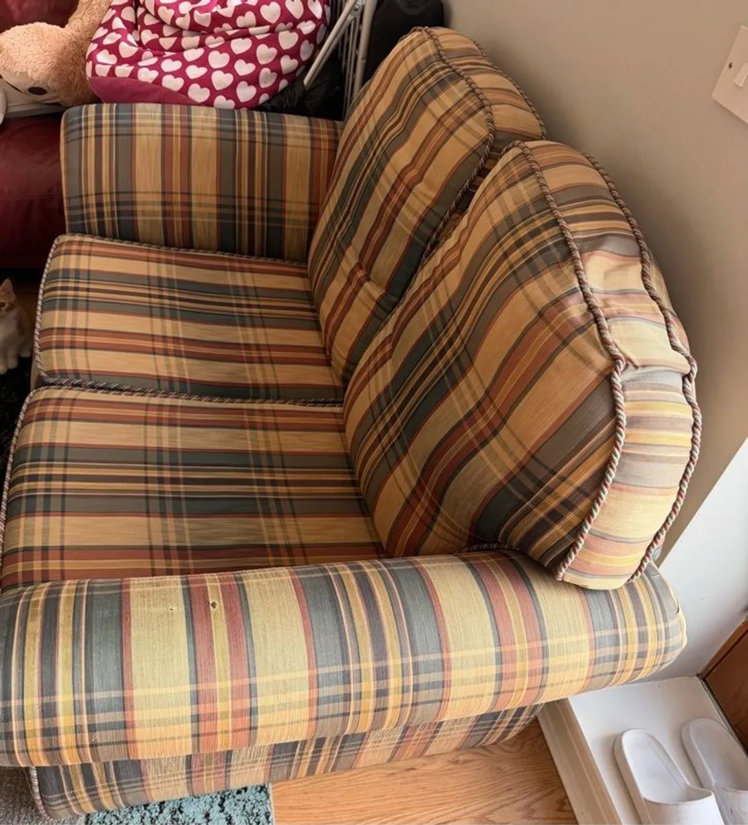 sofa - Image 4