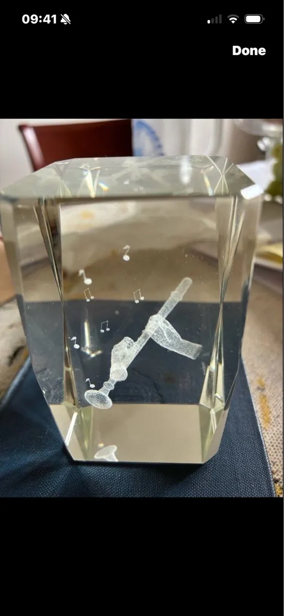 3D Enscribed Glass Clarinet Player - Image 2