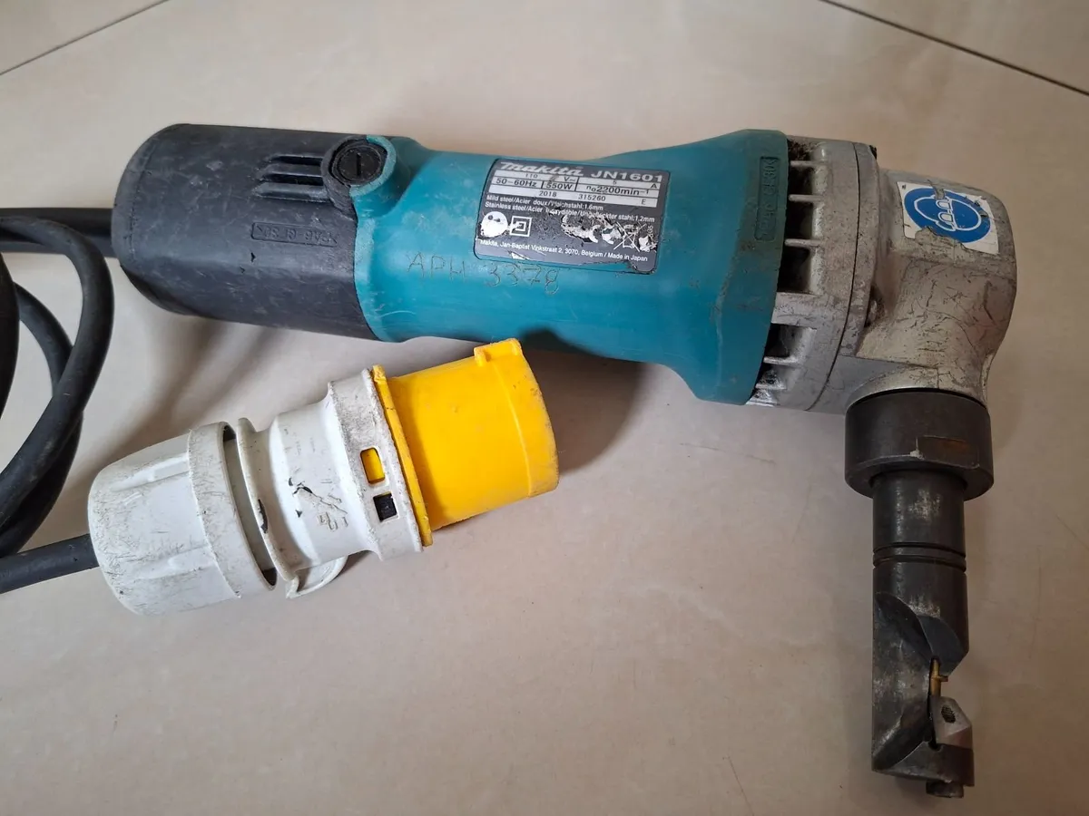 Makita Jn1601 Tin Nibblers 110v - Image 4