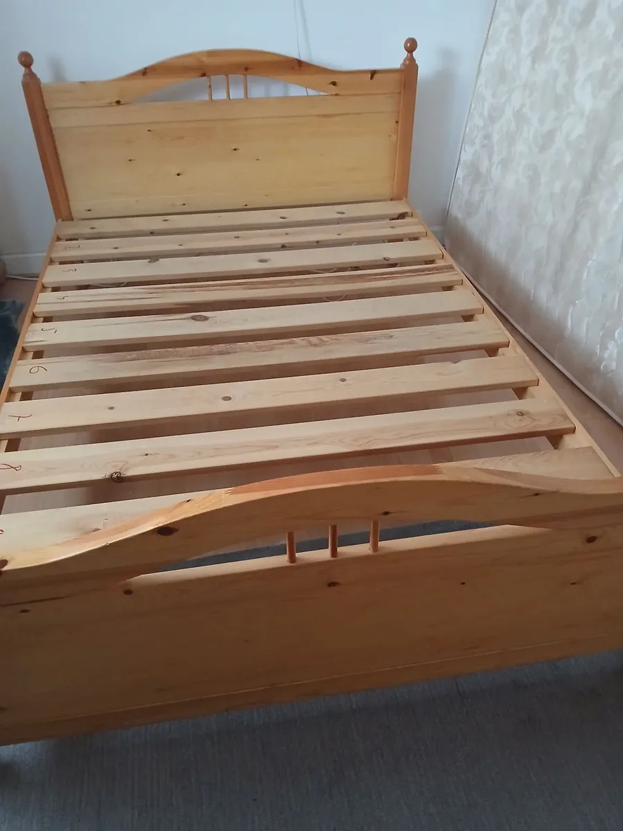 Double bed - Image 2