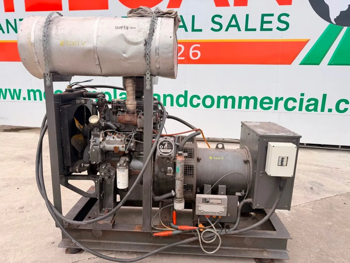 17 kVA PERKINS GENERATOR  240V SINGLE PHASE - Image 3