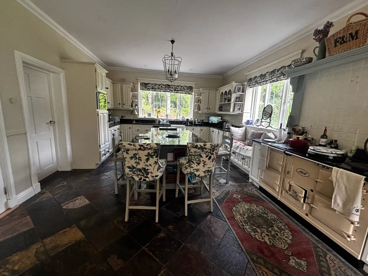 Solid wood kitchen - Image 1