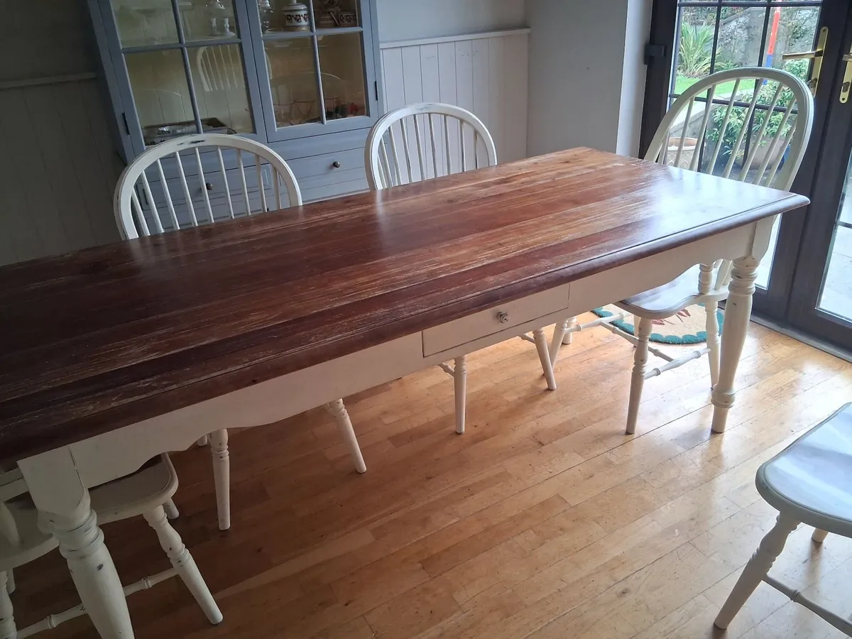 Dining table and chairs - Image 3