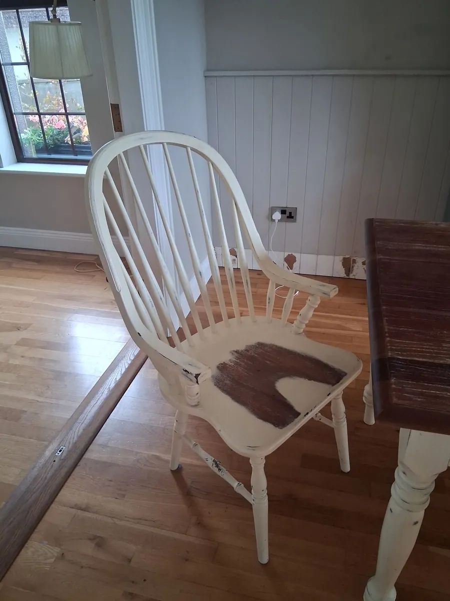 Dining table and chairs - Image 4