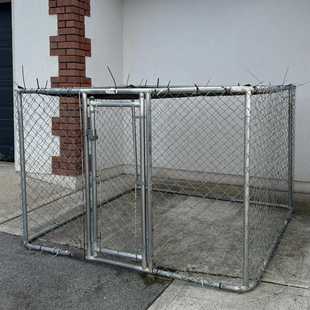 Dog kennel and Dog run - Image 2