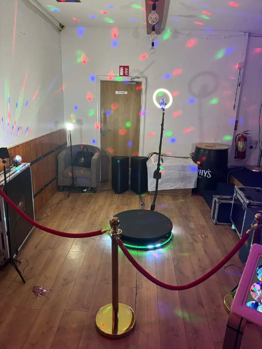 Photo Booth - Image 2
