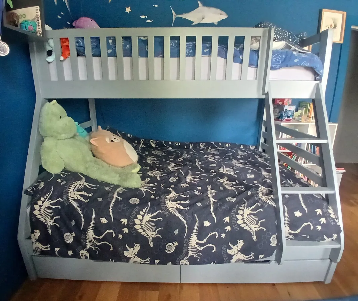 Triple Bunk Bed - Image 2