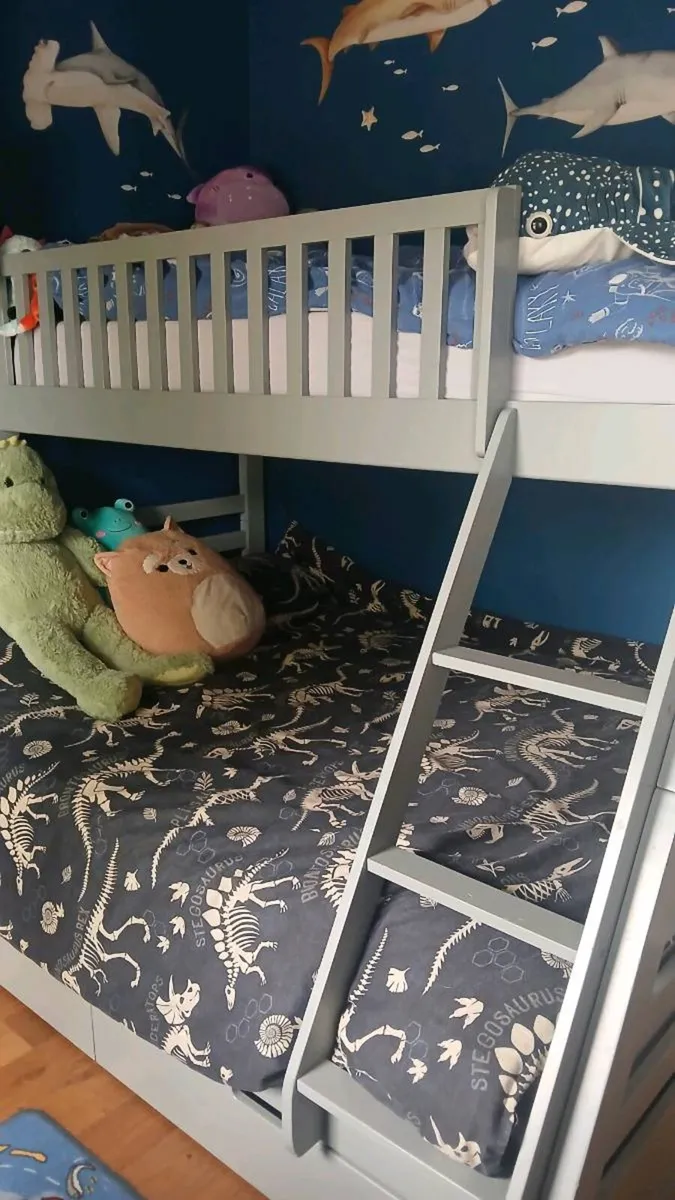 Triple Bunk Bed - Image 1