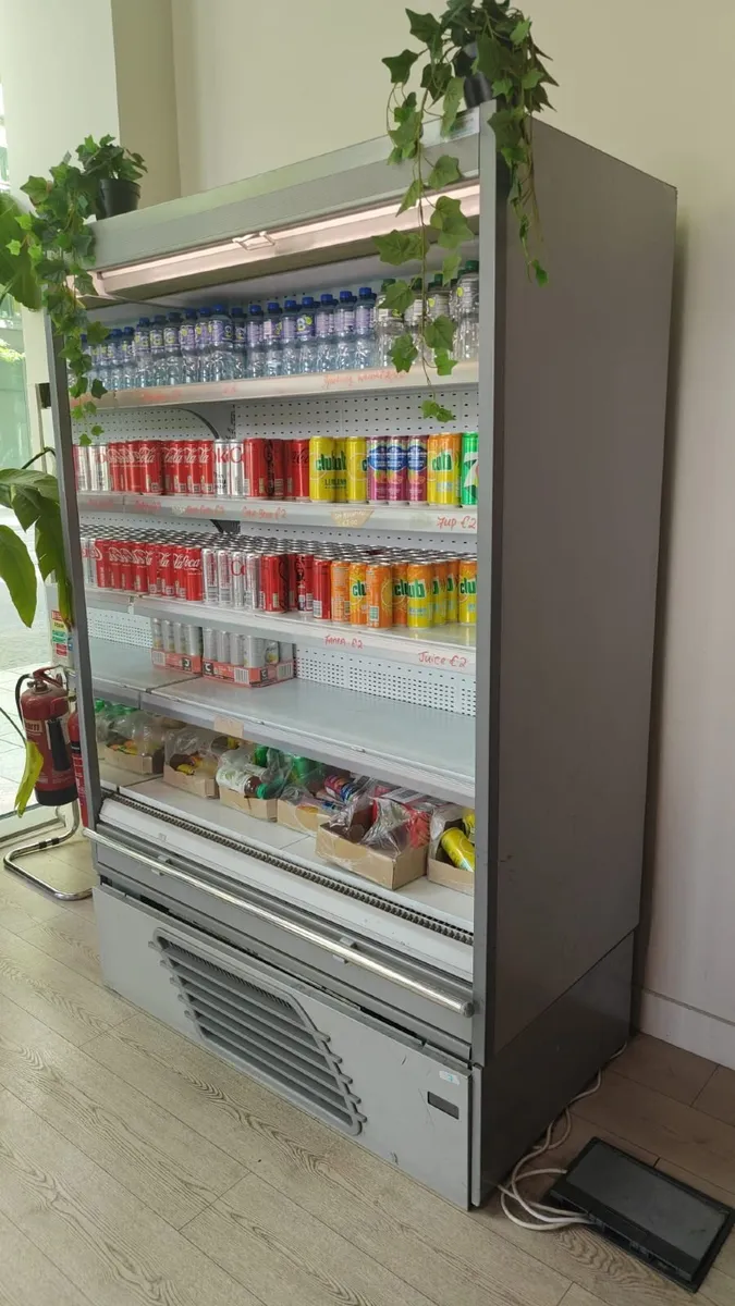 Commercial open display fridge - Image 1