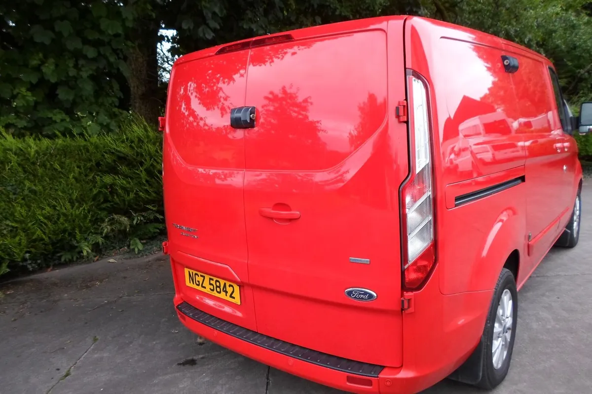 Ford Transit Custom 2019 - Image 2