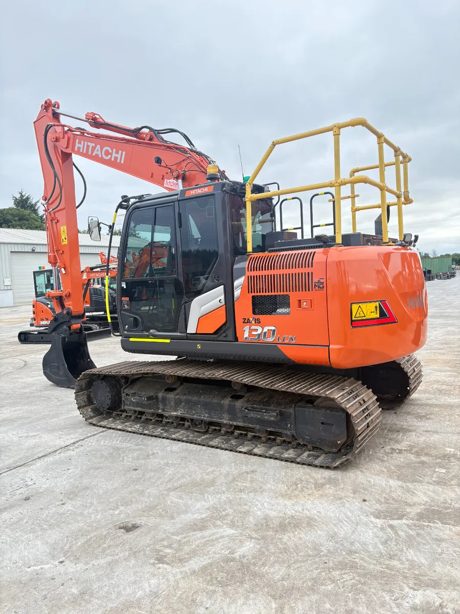 HITACHI ZX130-7 - Image 3
