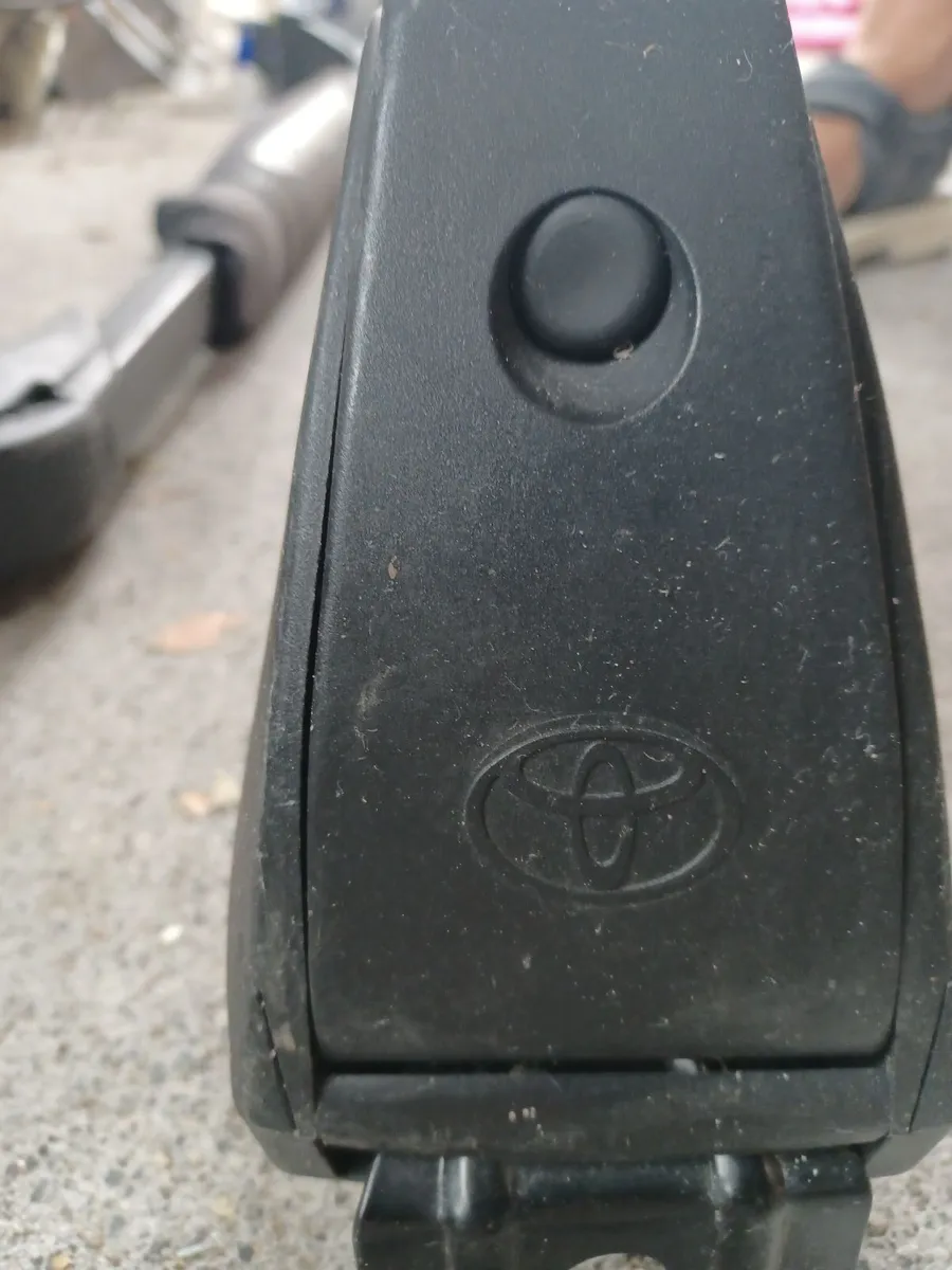 Free Surf Roof Bars - Image 3