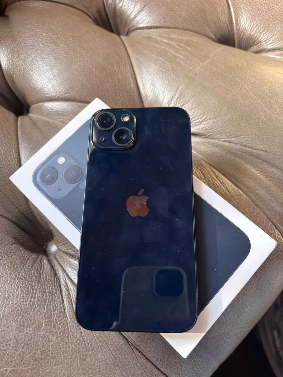 iPhone 13 Unlocked Midnight blue - Image 4