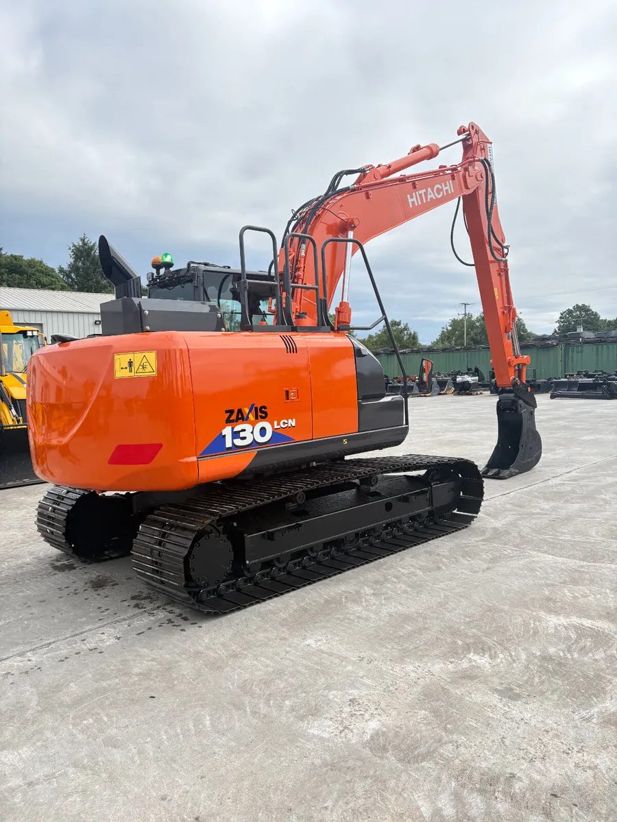 HITACHI ZX130-6 - Image 3