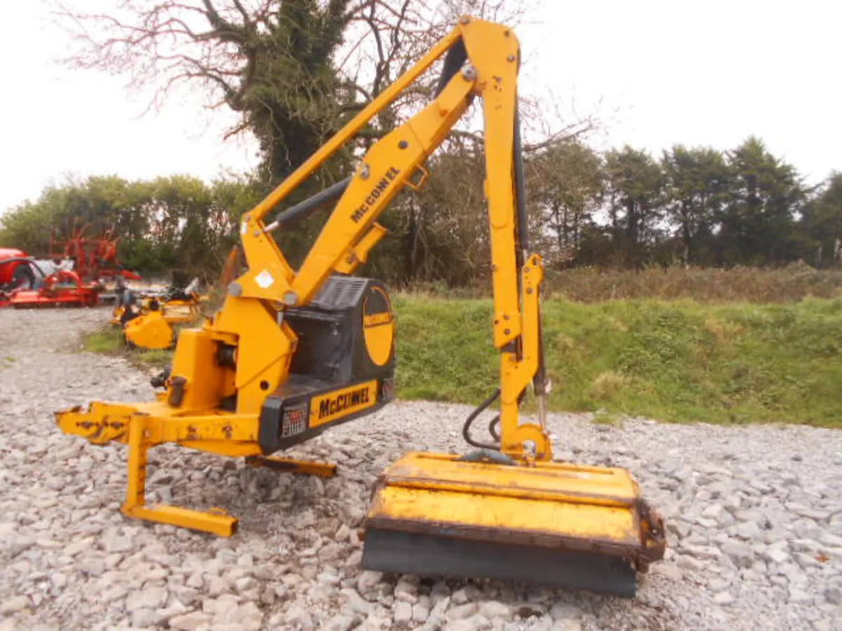 MCCONNEL PA6500T XTC JOYSTICK HEDGECUTTER - Image 1