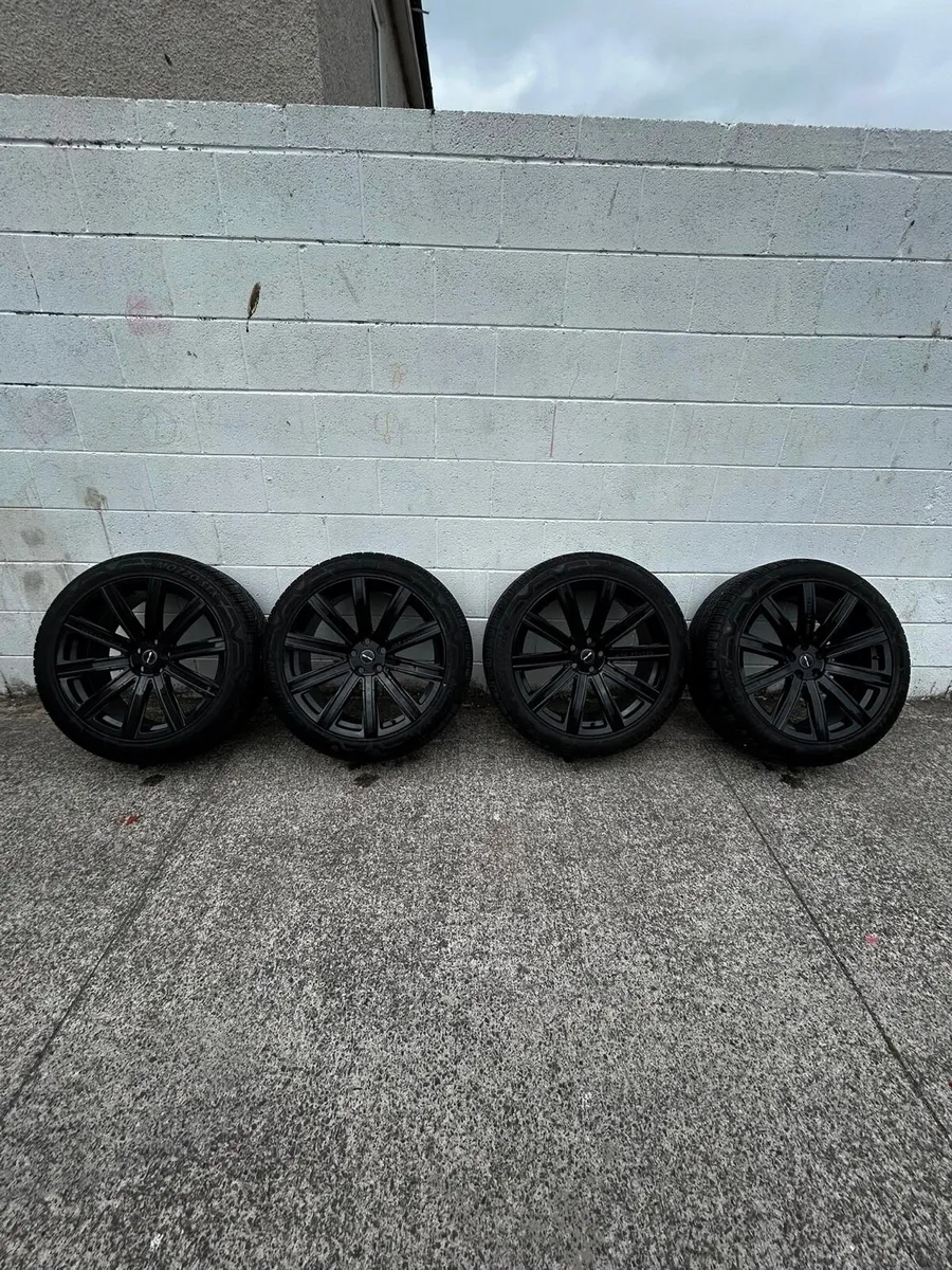 22 Inch Alloys Defender / Range Rover / Discovery - Image 1