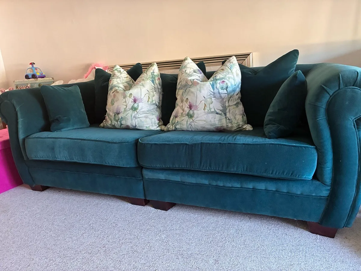 3 seater couch - Image 4