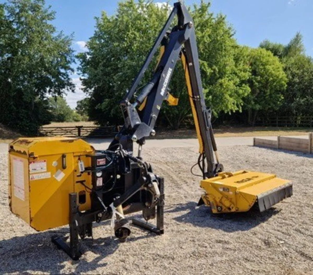 MCCONNEL PA5860 HEDGECUTTER - Image 3