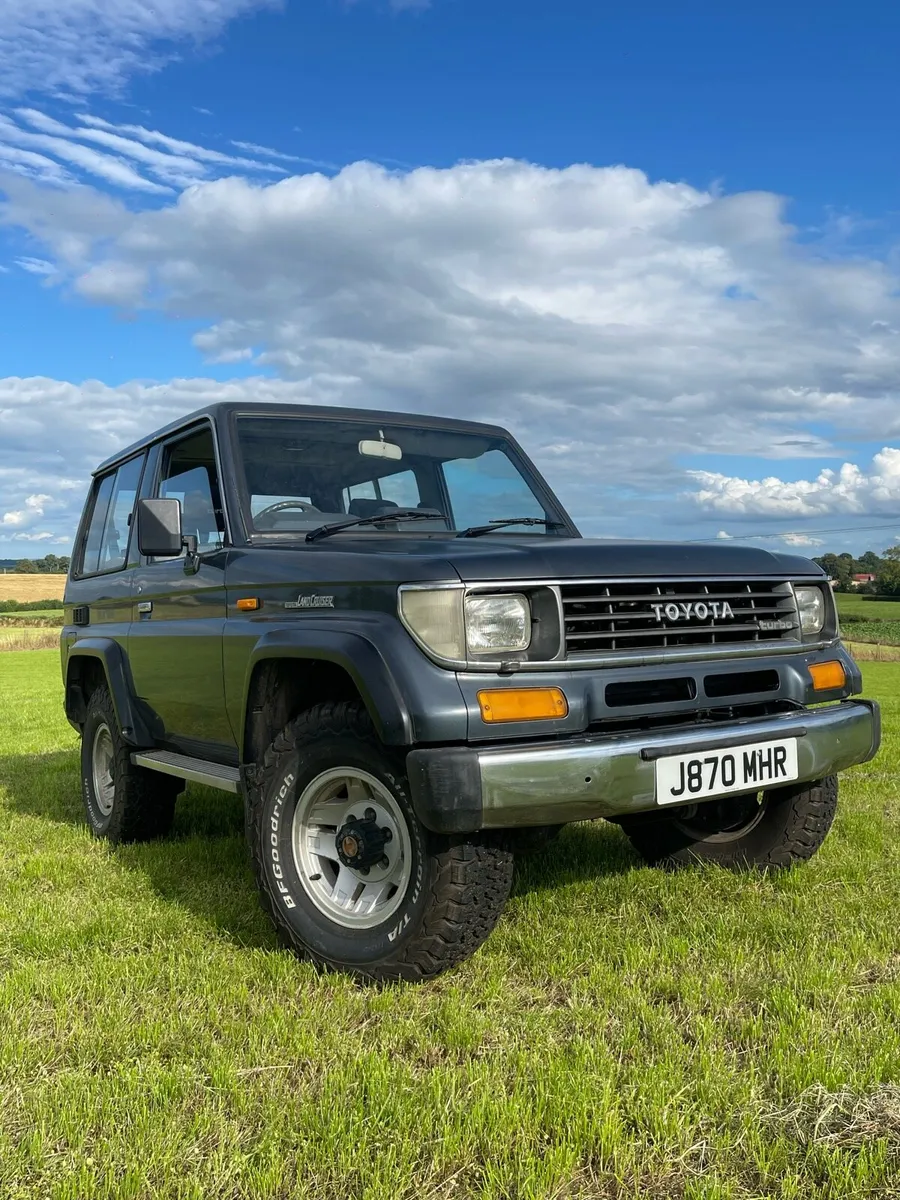 toyota landcruiser 70 - Image 1