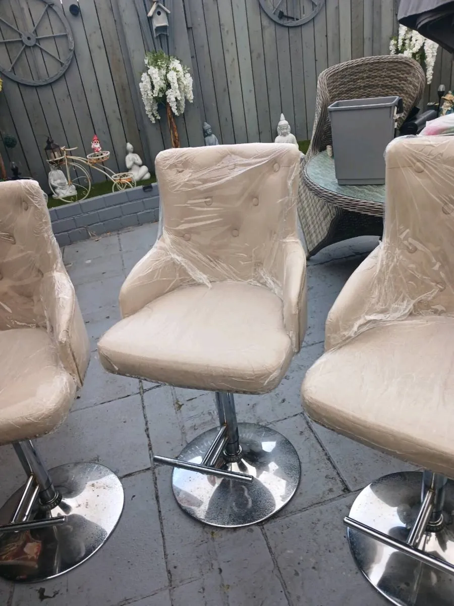Kitchen bar stools - Image 3