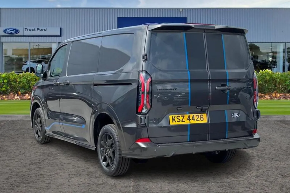Ford Transit Custom 320 L1  FWD 2.0 EcoBlue 170ps - Image 2