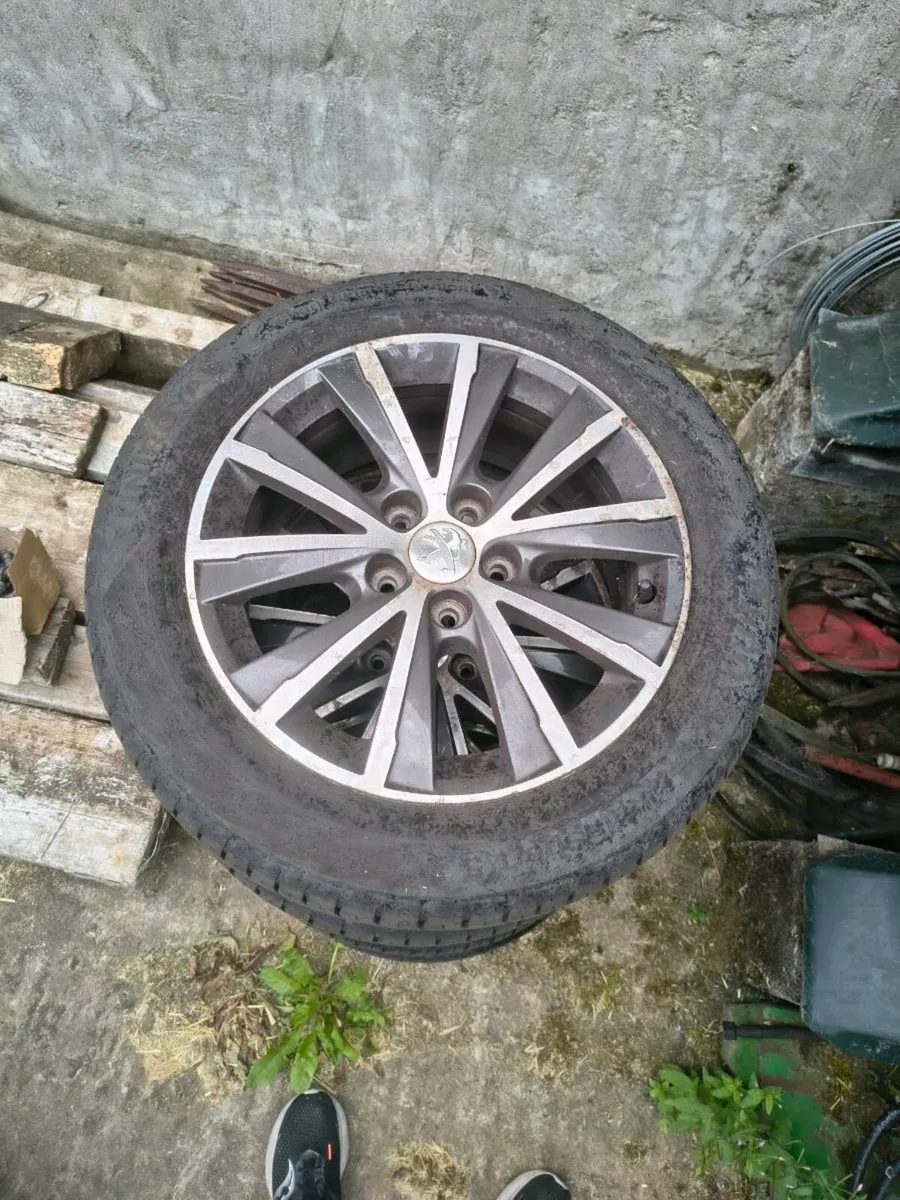 Car alloys and tyres 16inch rim - Image 3