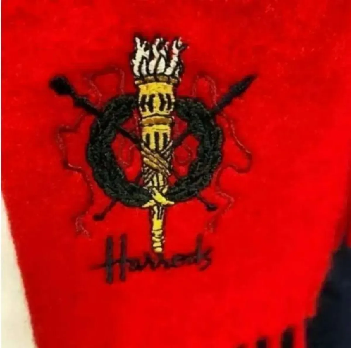 Vintaqe Harrods Unisex Lambswool Scarf - Image 2