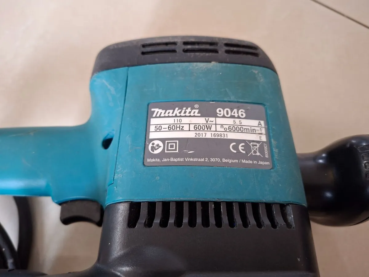 Makita 9046 Orbital Sander 110v - Image 3