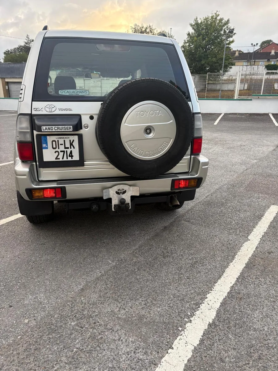 Toyota Land Cruiser 2001 - Image 2