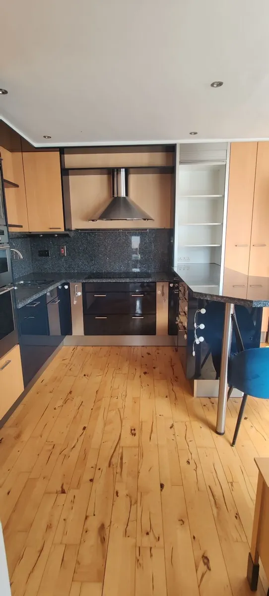 Kitchen - Image 2
