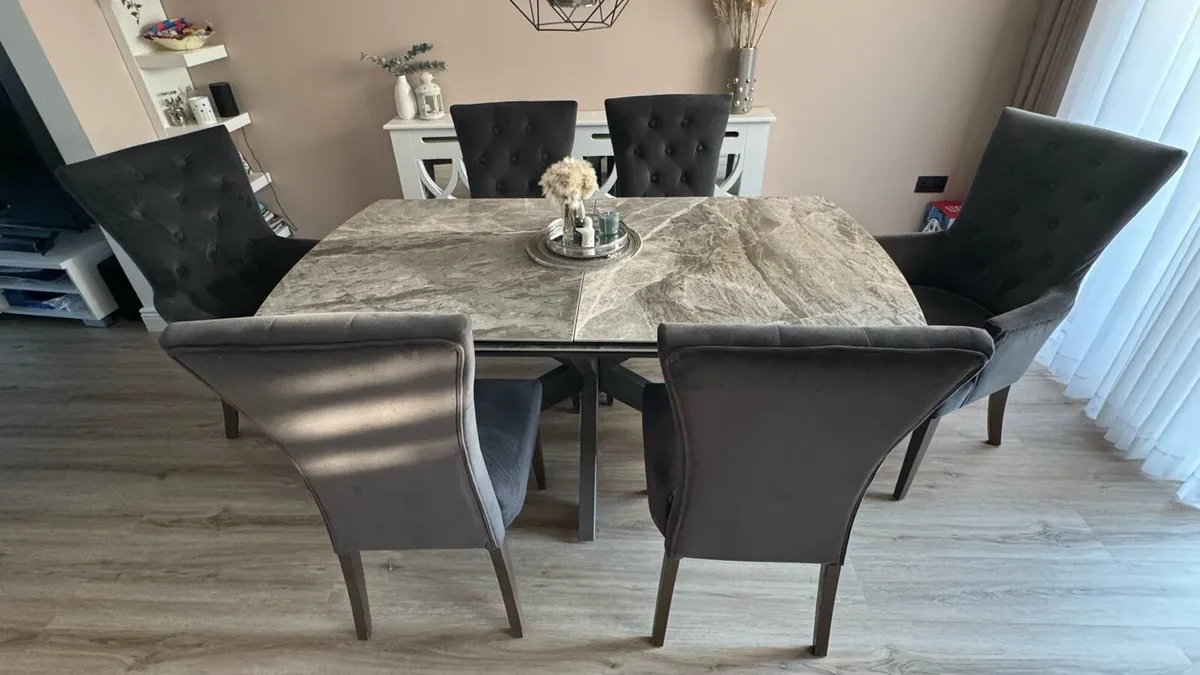 Dinning table and chairs - Image 4