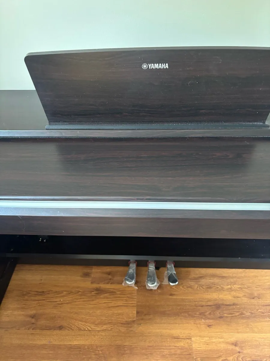 Yamaha Keyboard - Image 3